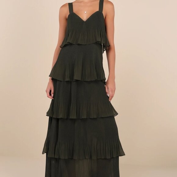NWT Lulu's Elegant Nature Olive Green Pleated Sleeveless Tiered Maxi Dress - Picture 1 of 5